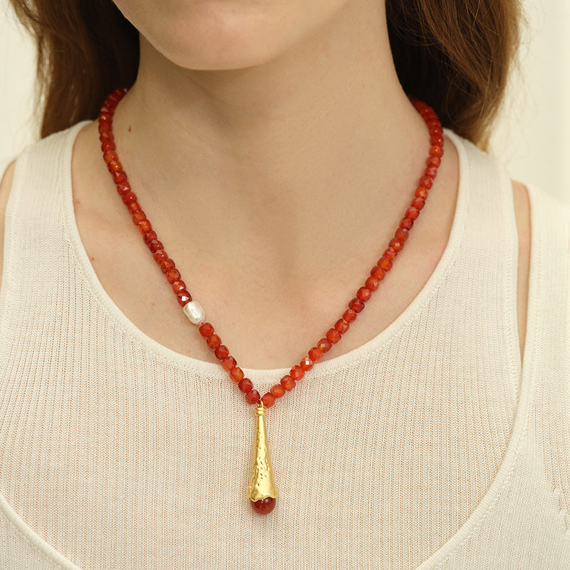 OINICIO Seed Dewdrop Red Gemstone Beaded Necklace