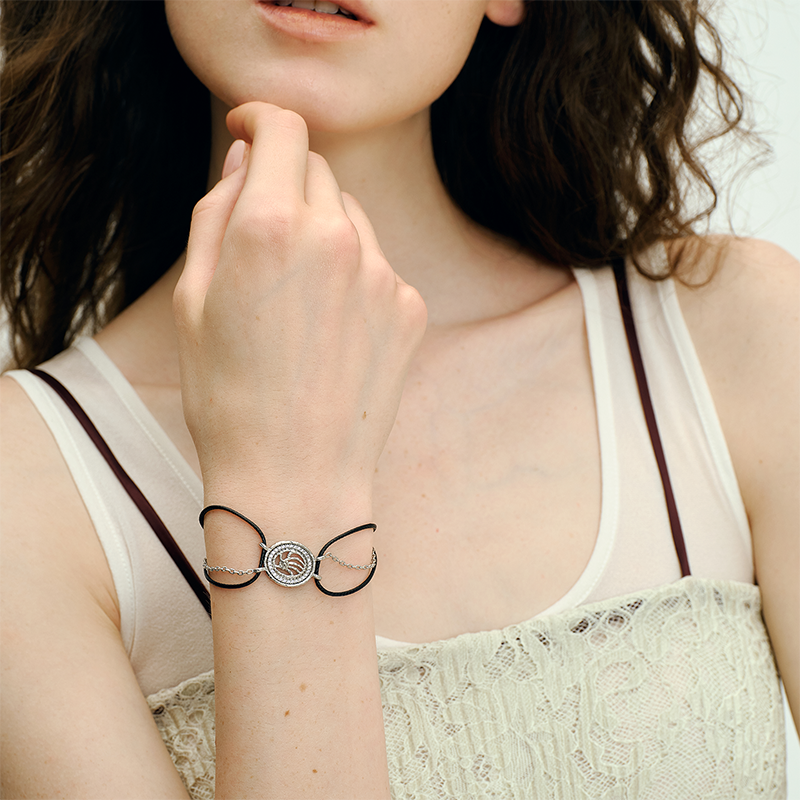 OINICIO VALURI Wave‑Medallion Cord Bracelet, Black