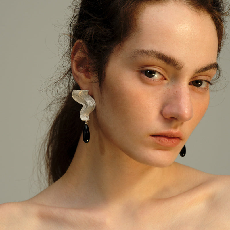 OINICIO Moonquake Black Agate Teardrop Earrings