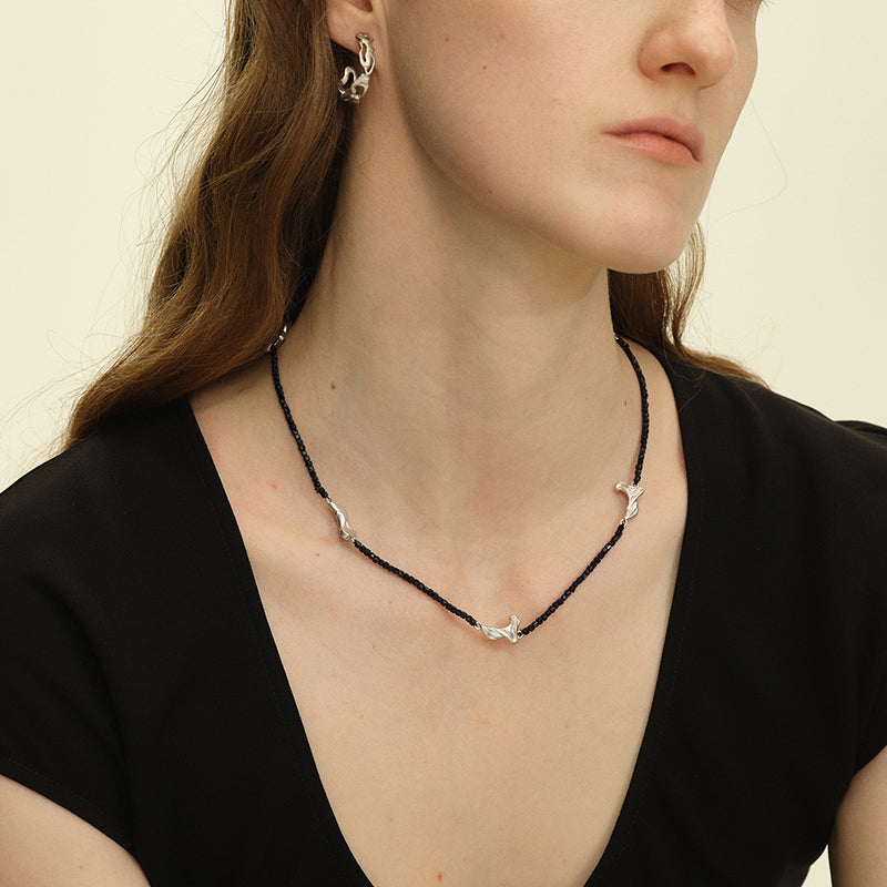 OINICIO Seed Petal Shadow Agate Beaded Silver Necklace