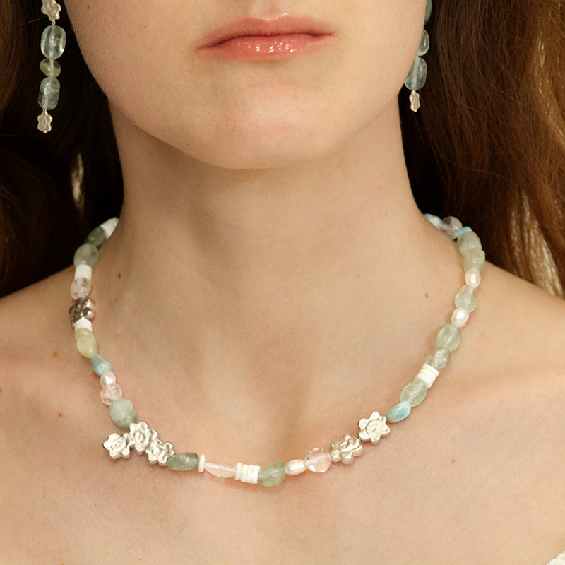 OINICIO Comfort Zone Whisper Crystal Bloom Necklace