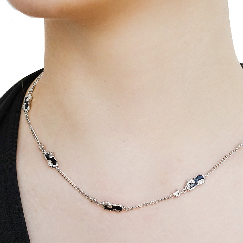 OINICIO Sediment Black Epoxy Resin Inlay Necklace