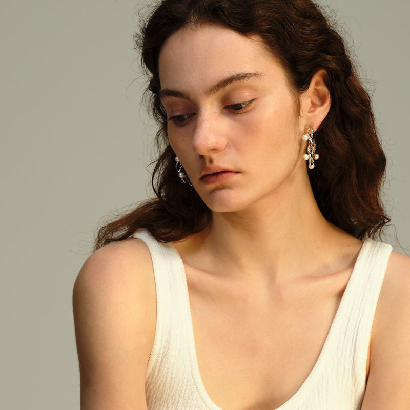 OINICIO Moonquake Shell Pearl Intertwined Textured Hoop Earrings