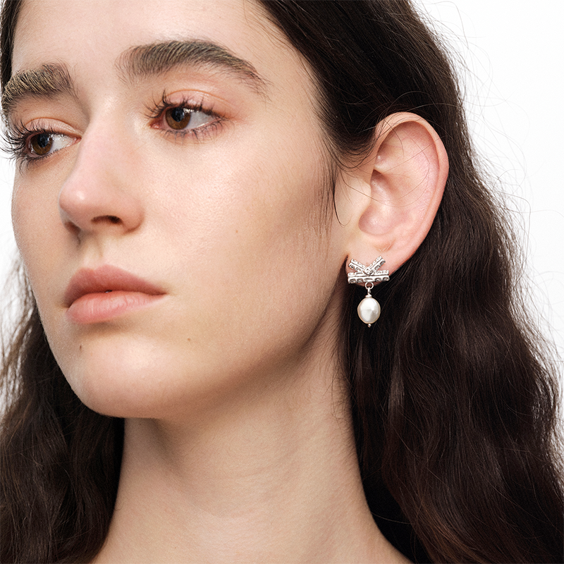 OINICIO NanKe Silver Lace Bow Pearl Stud Earrings