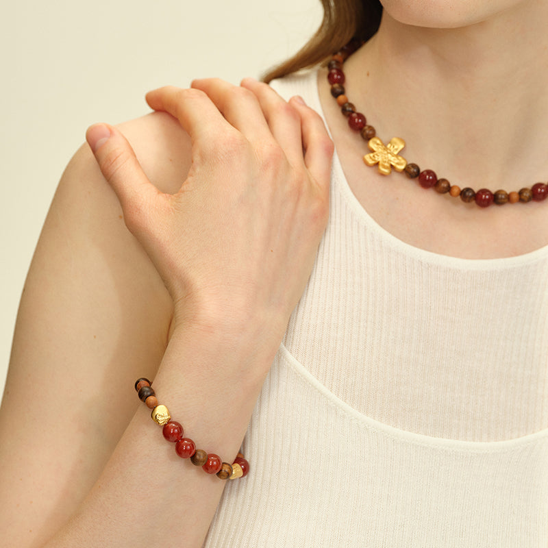 OINICIO Seed Santal Agate Sculpture Strand Bracelet