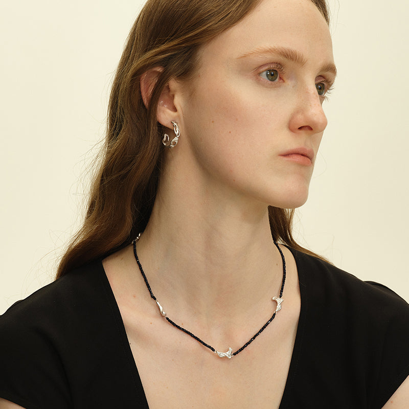 OINICIO Seed Veined Lightshadow Interlaced Silver Hoop Earrings