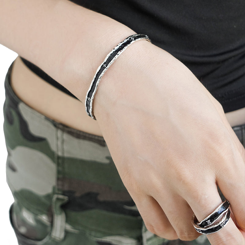 OINICIO Sediment Black Resin Wide Cuff with Zirconia