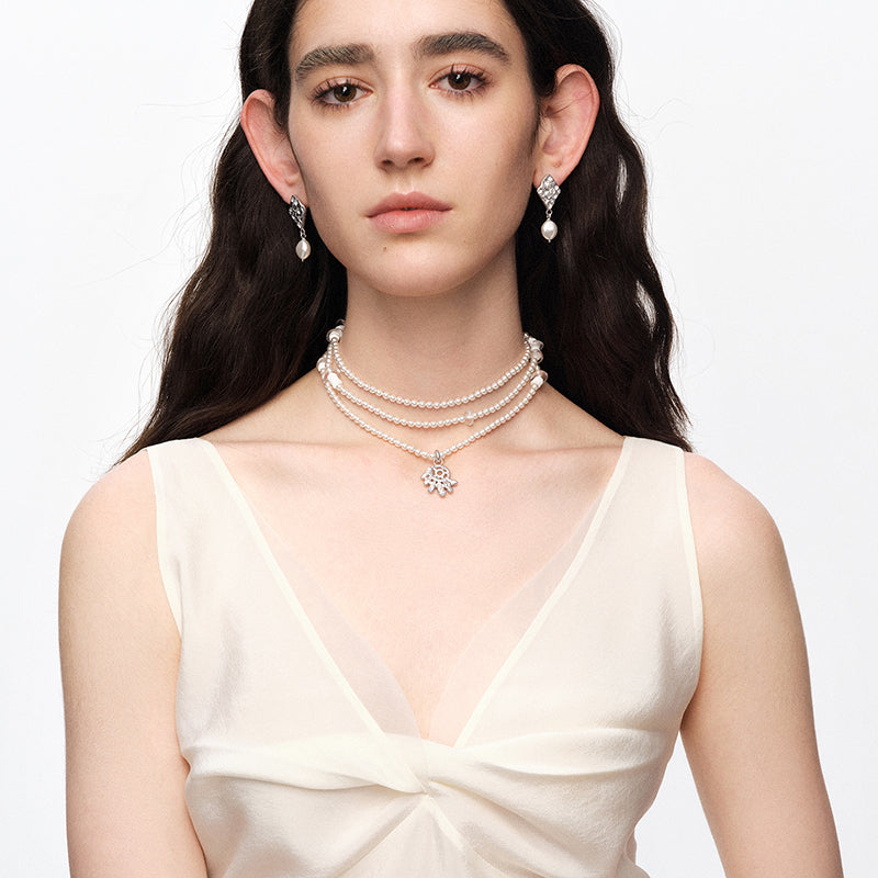 OINICIO NanKe Lace Fish Tail Pendant Sweater Necklace