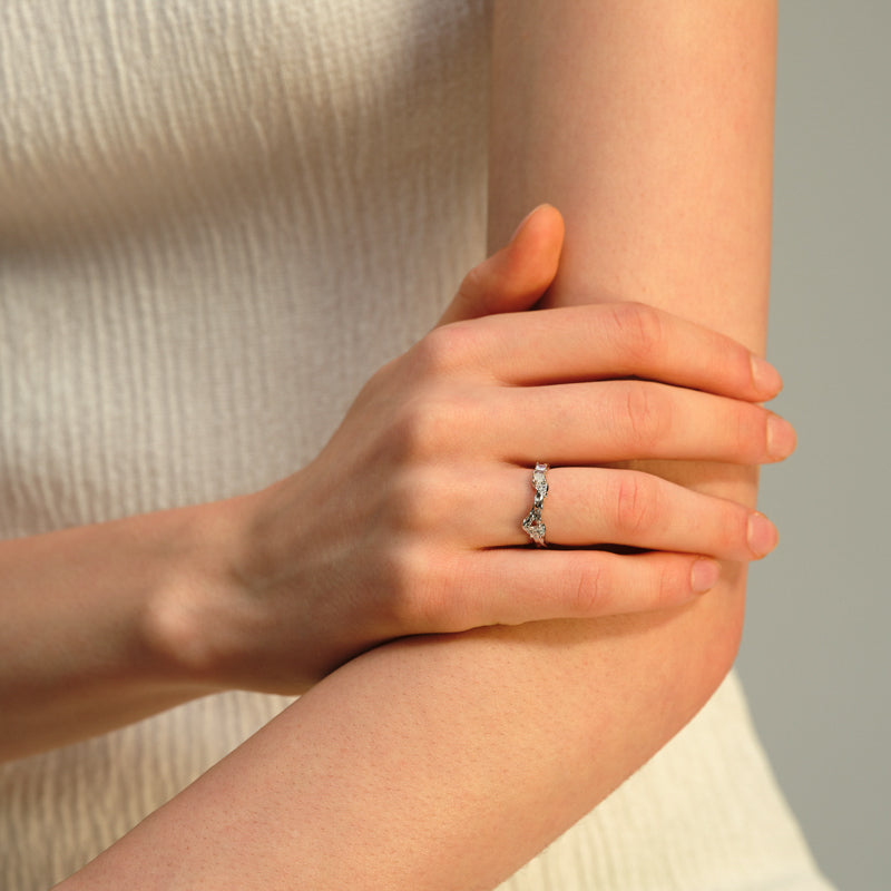 OINICIO Moonquake Silver Blue Striped Agate and Zircon Hollow Ring