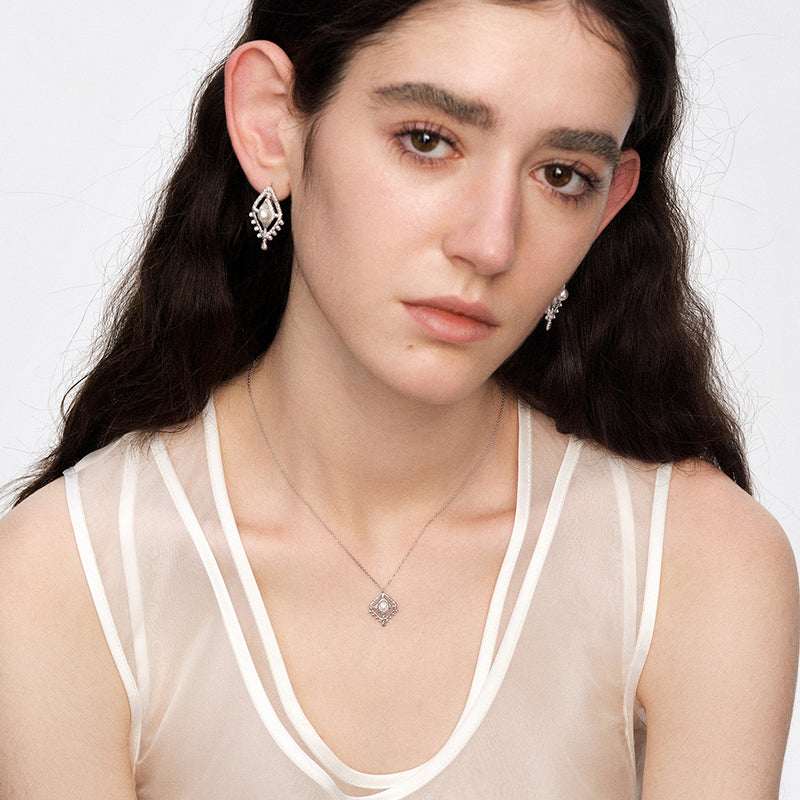 OINICIO NanKe Silver Lace Fish Tail Earrings