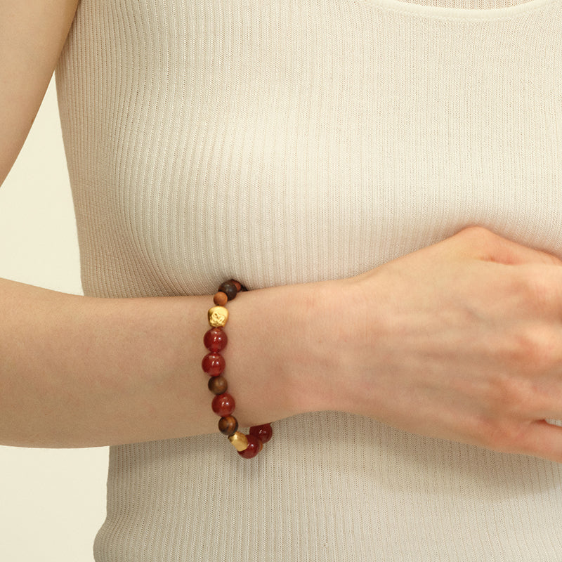 OINICIO Seed Santal Agate Sculpture Strand Bracelet