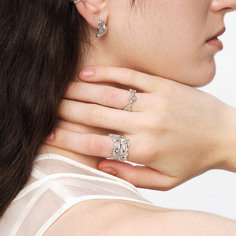 OINICIO NanKe Gold Lace Blossom Ring 15#
