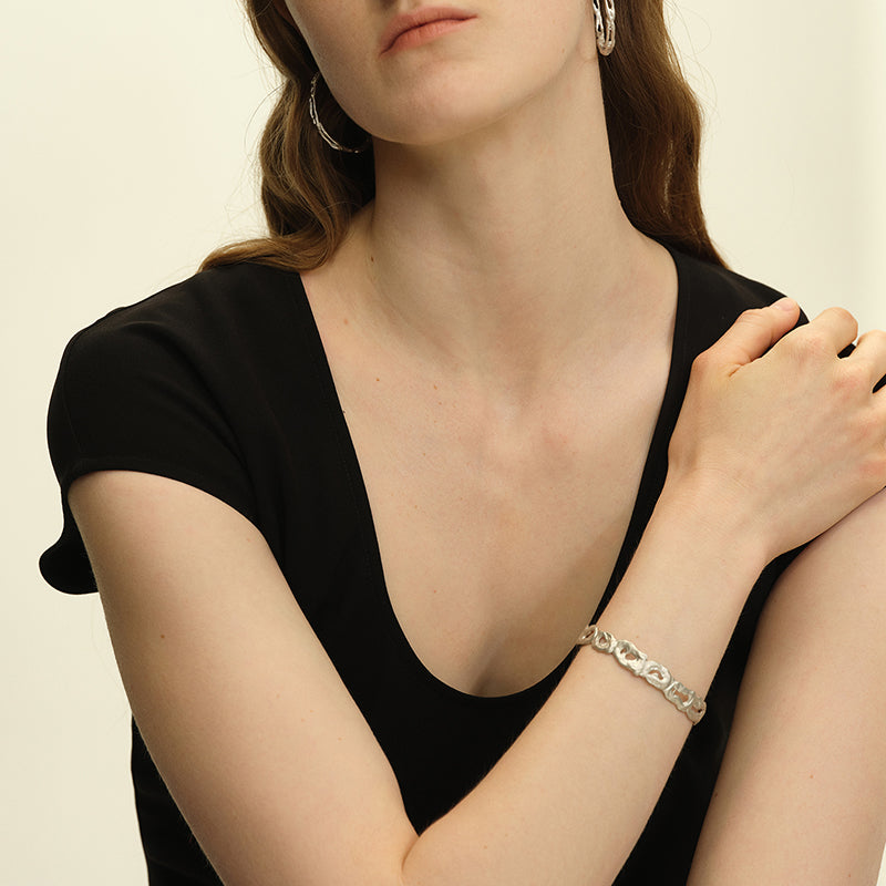 OINICIO Seed Twining Textured Silver Bracelet