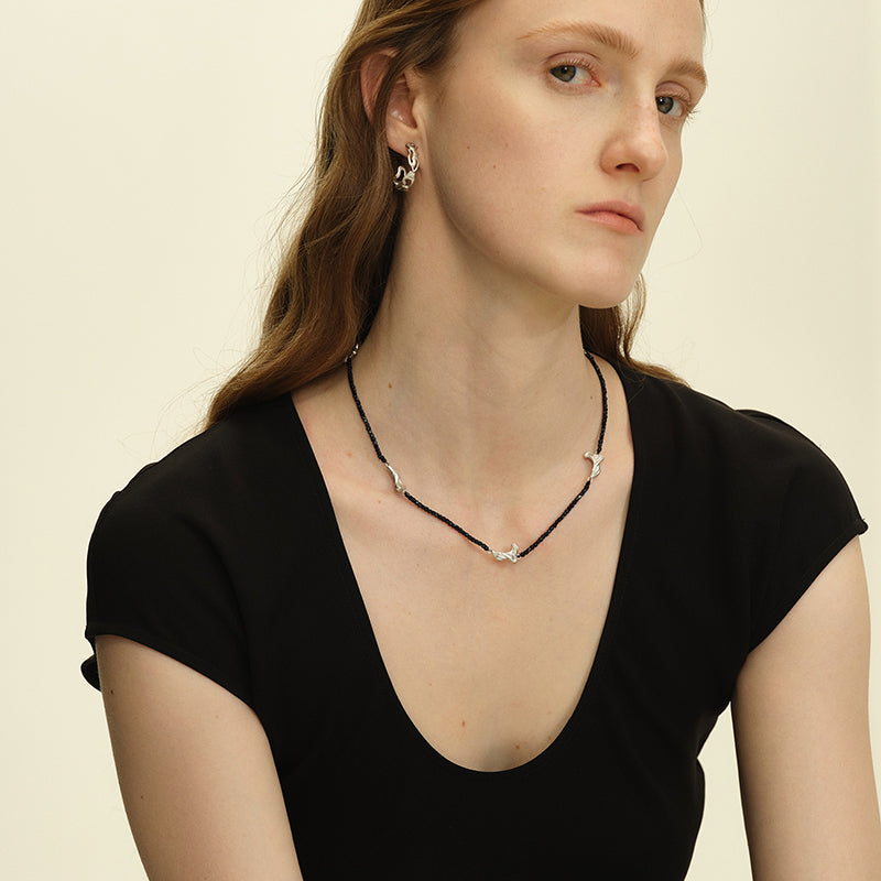 OINICIO Seed Petal Shadow Agate Beaded Silver Necklace