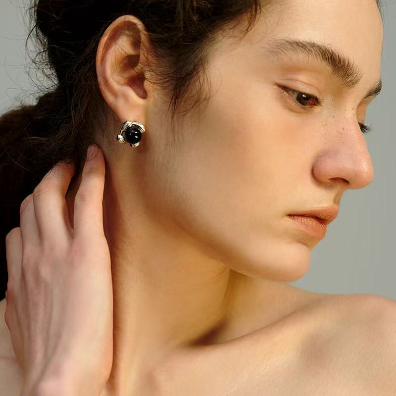 OINICIO Sunflower Black Agate Stud Earrings