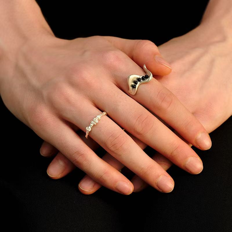 OINICIO Moonquake Wave Black Agate Beaded Open Ring