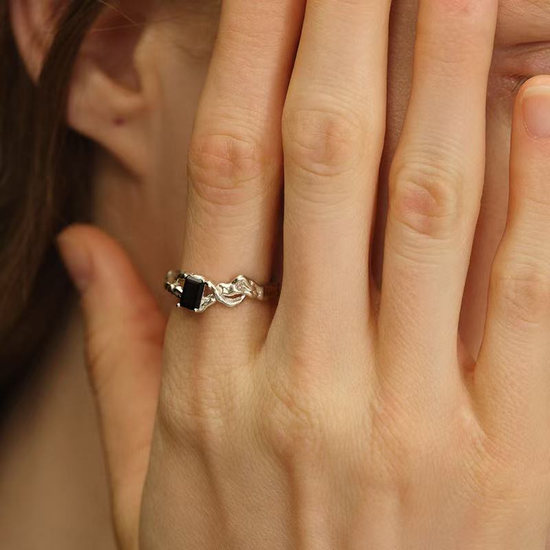 OINICIO Moonquake Black Agate Openwork Interlocking Ring #13