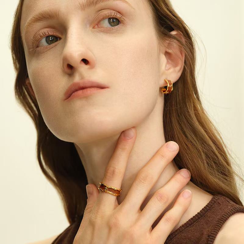 OINICIO Sediment Red Epoxy Resin Zircon Ring, Size 15#